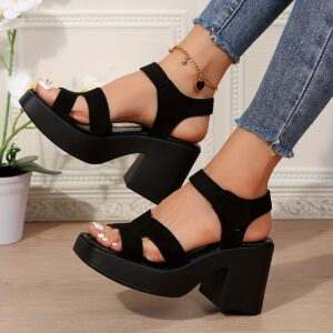 Wedge Sandals Women's High Heels 2024 New Summer Fairy Style Hollow Out Pastry Platform Shoes Fashion Sandals